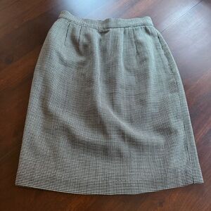 Lord and Taylor merino wool pencil skirt size petite 6